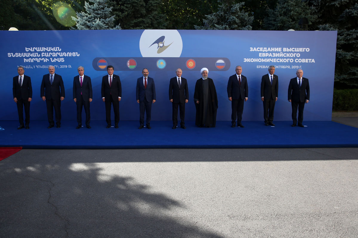 ورود روحانی به محل اجلاس سران اتحادیه اقتصادی اوراسیا