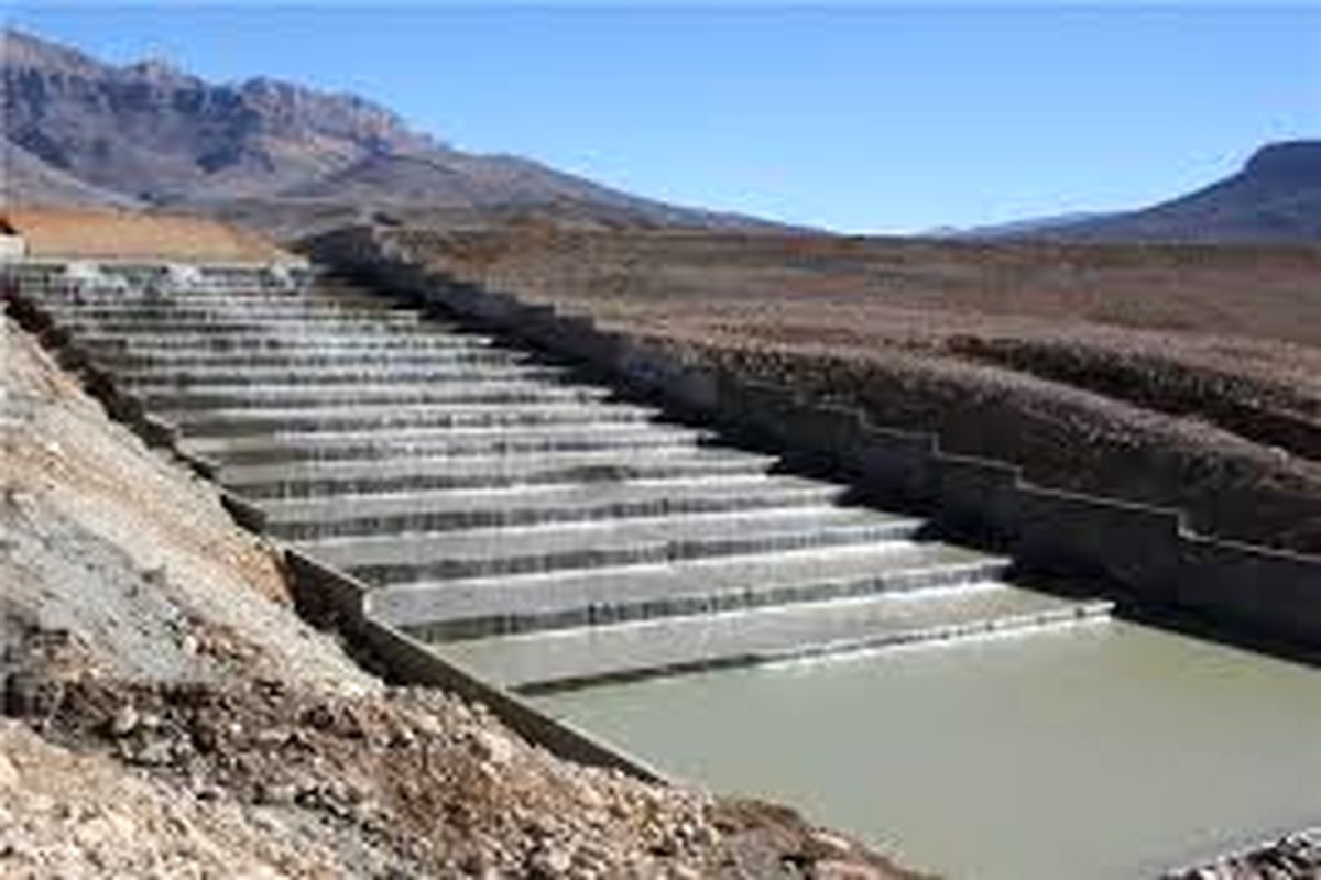 چهار سازه آبخیزداری در شهرستان درمیان از محل اعتبارات صندوق توسعه ملی اجرا می شود