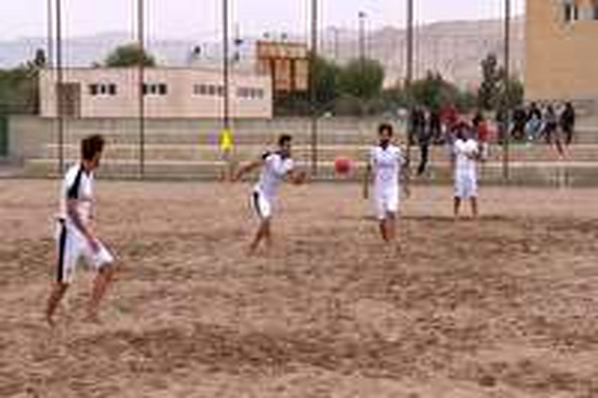 برگزاری مسابقات فوتبال ساحلی زیرگروه لیگ دسته یک در سمنان