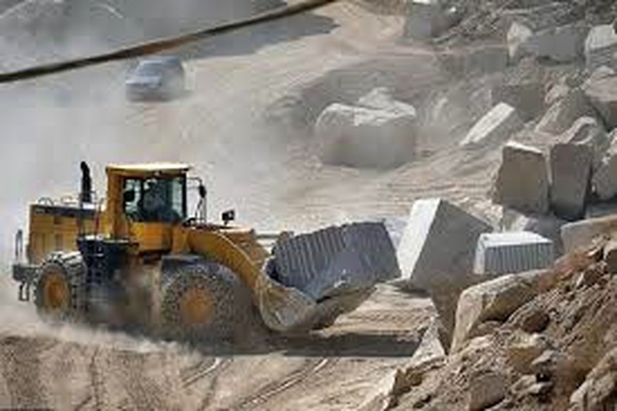 استخراج ۱۳۸هزار تن مواد معدنی در استان سمنان