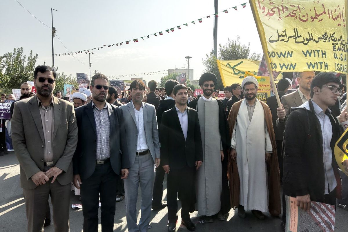 حضور جامعه ورزش قم در راهپیمایی یوم الله ۱۳ آبان