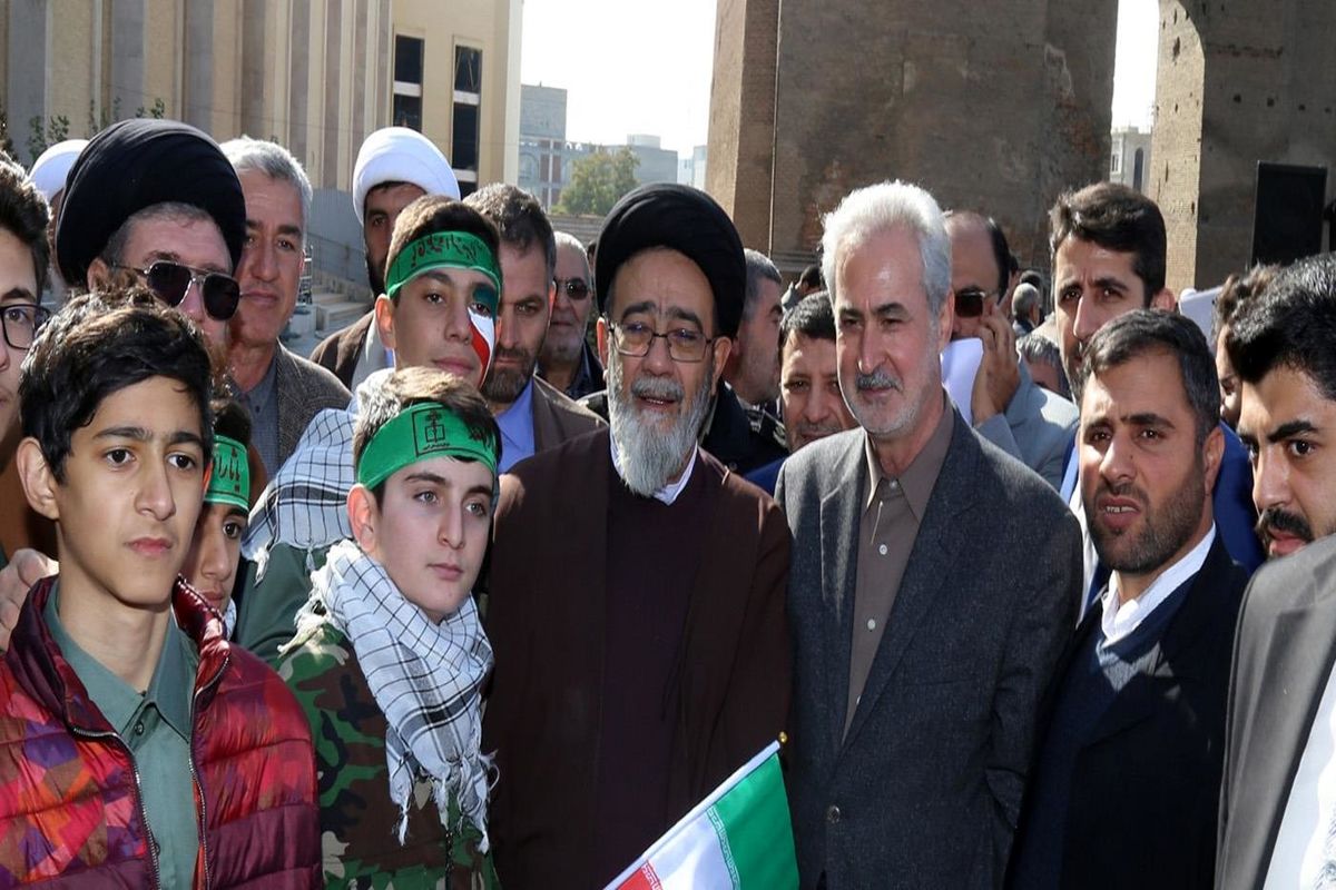 ۱۳ آبان یادآور آزادی‌خواهی و استقلال‌طلبی ملت ایران است