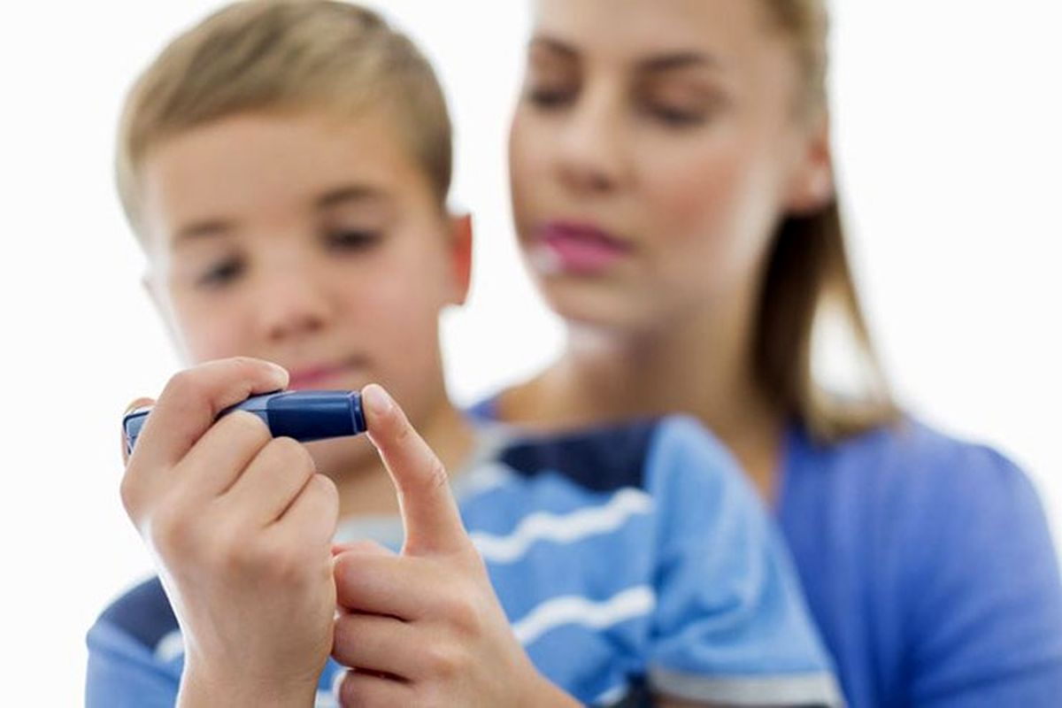 یکی از شایع‌ترین بیماری‌های غدد در کودکان، دیابت است