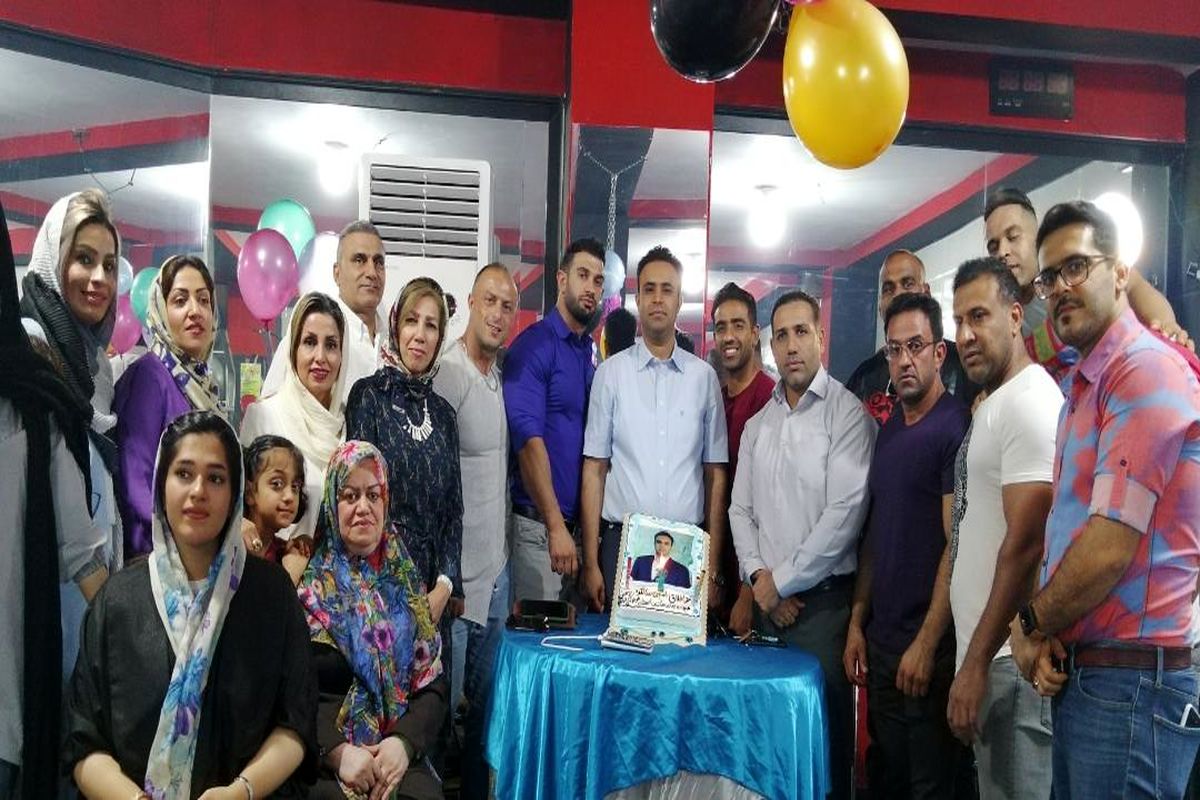 باشگاه بهاش جشن اولین سال فعالیت خود را برپا کرد