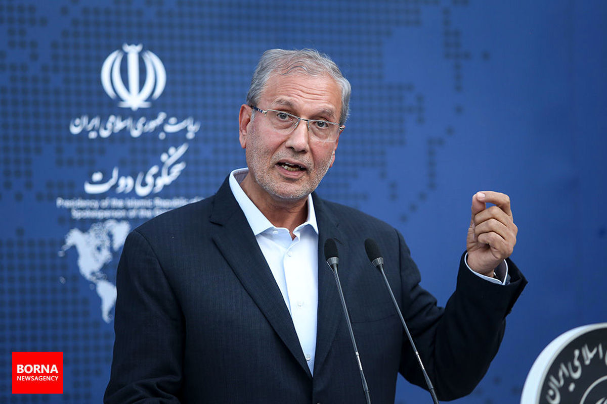 سران قوا بر اجرای طرح ملی درباره بنزین تاکید کردند/ هدف مبارزه با قاچاق بود