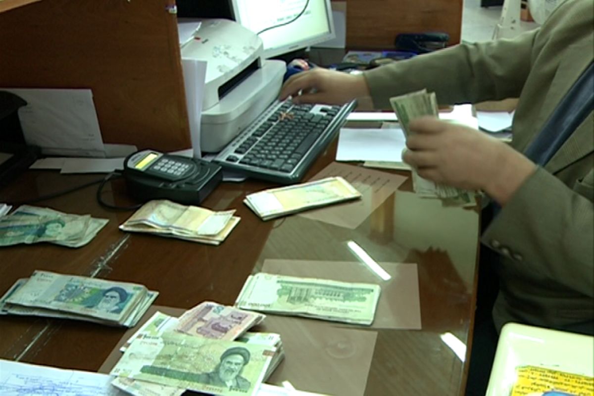 دستگیری کارمند سارق  بانک در آستانه اشرفیه
