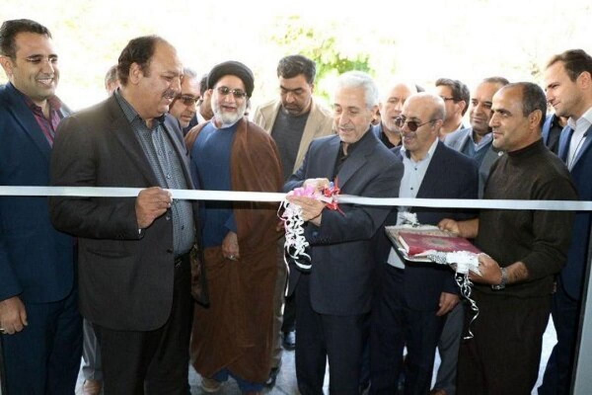 افتتاح سالن ورزشی دانشگاه اسدآباد با حضور وزیر علوم