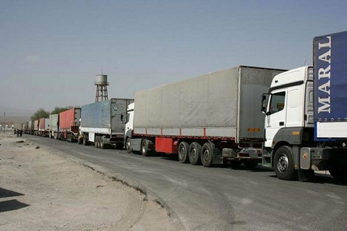 صادرات ۷۲۰ میلیون دلار کالا از مرز مهران به عراق