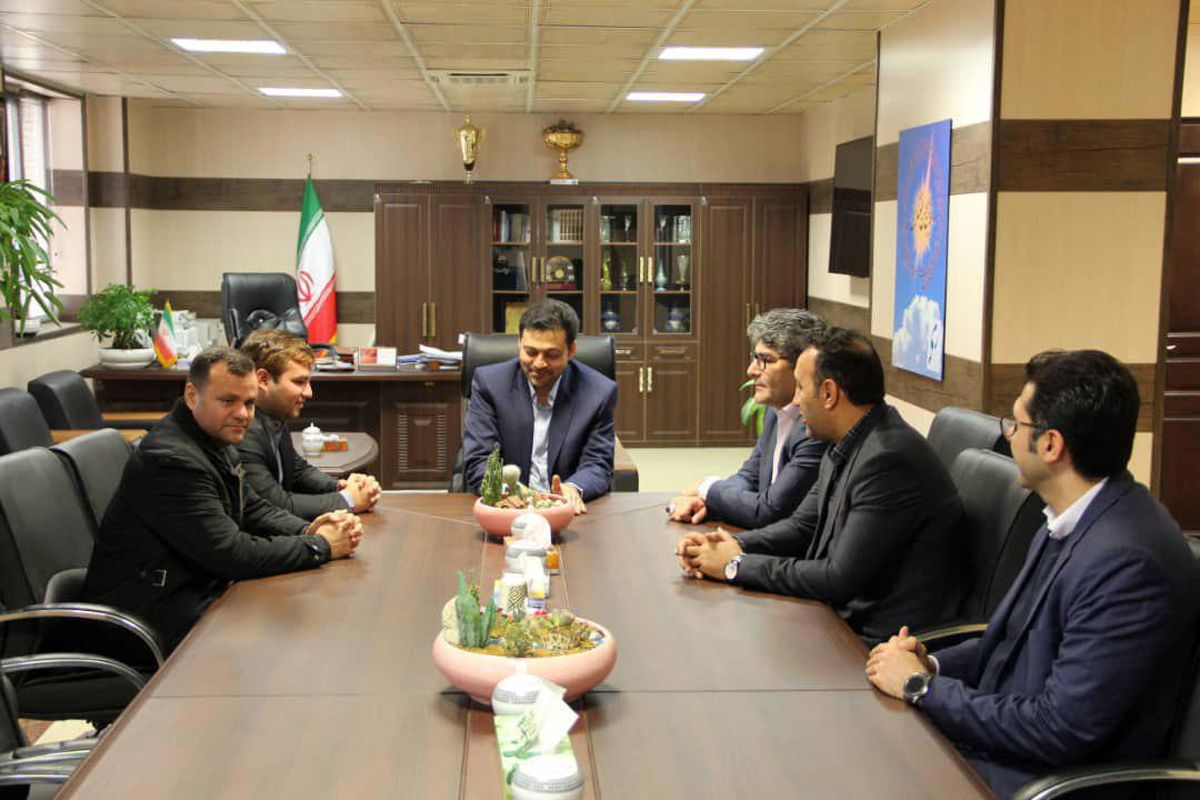 دیدار اعضای شورای اسلامی و شهردار شهر کهریزک با فرماندار جدید شهرستان ری