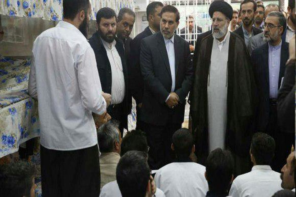 بازدید سرزده رئیسی از زندان مرکزی اصفهان