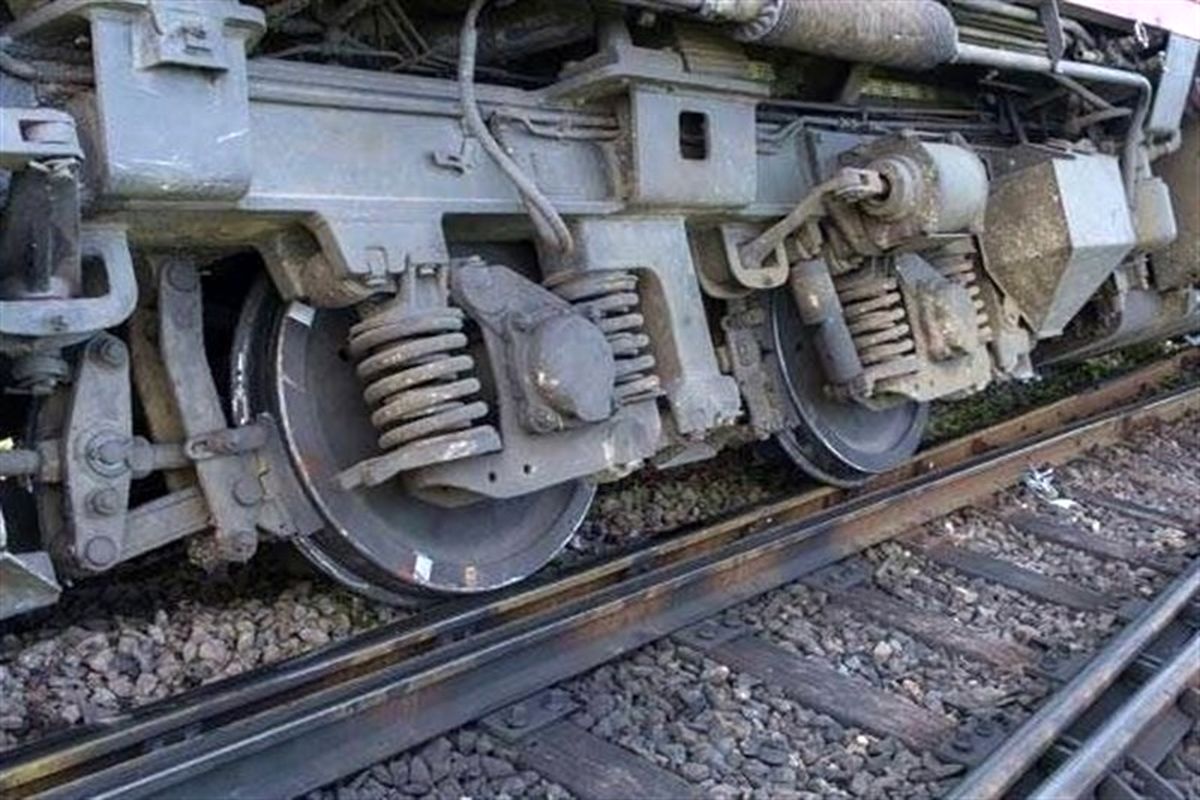 مرگ ۲نفر در خروج مرگبار قطار مسافربری از ریل