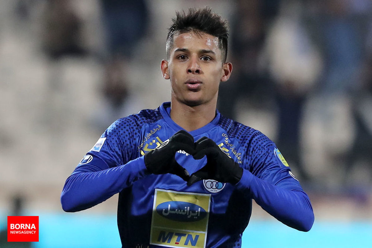 قائدی : حضور سلطانی فر خوشحال کننده بود/ دوست دارم بازی استقلال سپاهان تعطیل شود