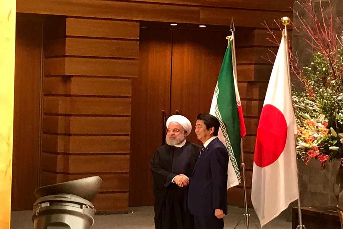 استقبال رسمی نخست وزیر ژاپن از روحانی