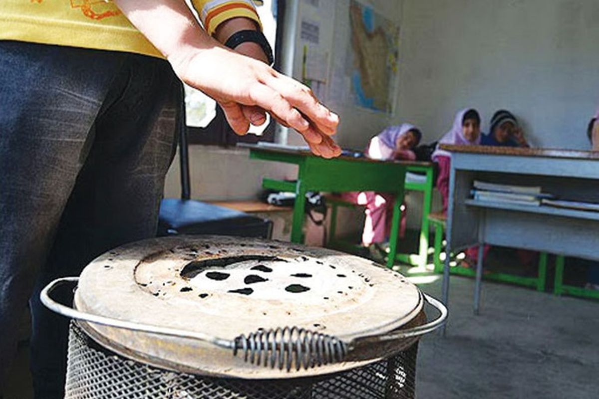 تخصیص پنج هزار و ۷۰۰ میلیارد ریال جهت جمع‌آوری بخاری‌های نفتی مدارس/ ۶۰ هزار کلاس درس مجهز به بخاری گازی شدند