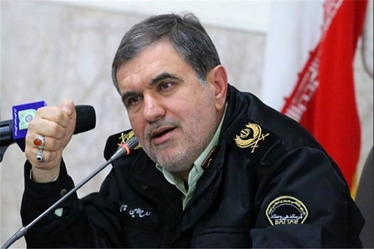 دستبند پلیس بر دستان سارق مرغداری