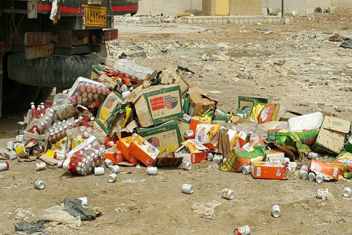 کشف دو تن مواد غذایی فاسد در پیرانشهر