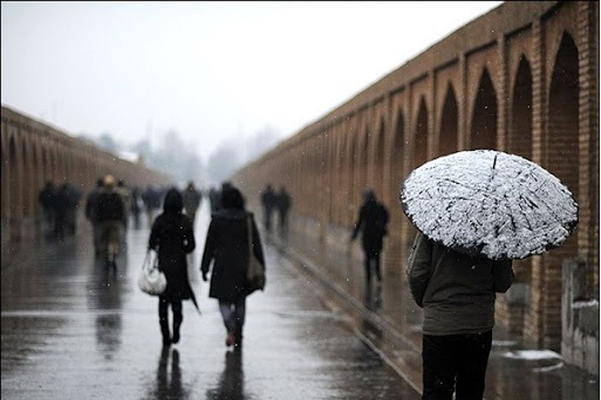 بارشهای رگباری در اکثر مناطق استان اصفهان انتظار می رود