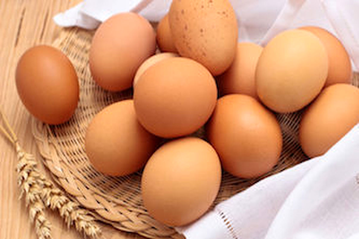 چرا نباید پوست تخم مرغ را دور بریزیم؟