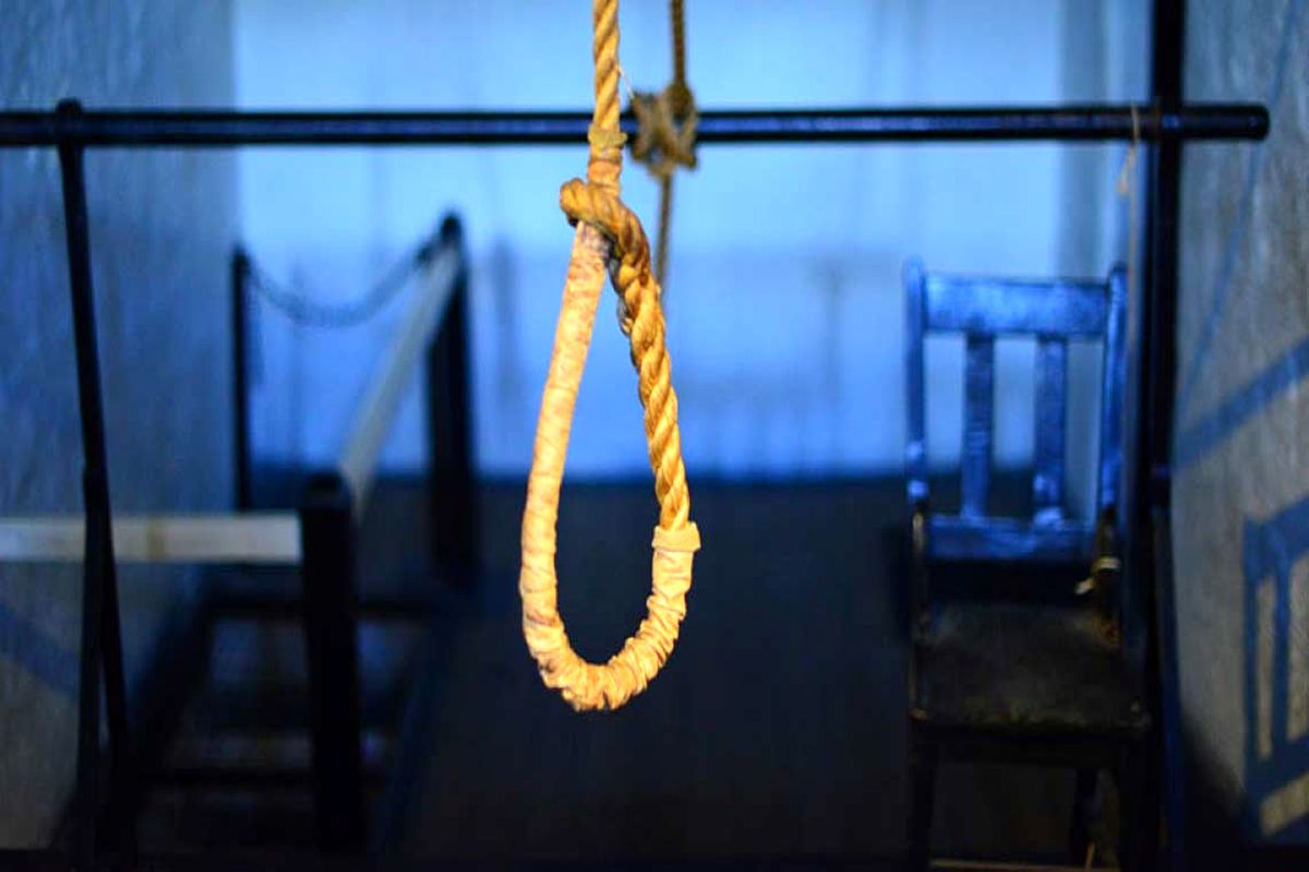 مجازات اعدام در انتظار ۲ دوست که به دختر جوان تعرض کردند