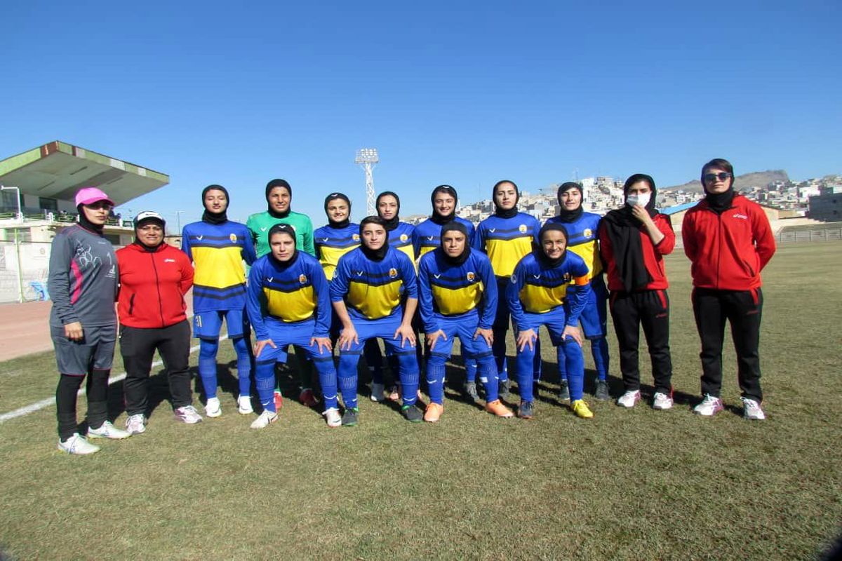 دیدار دو تیم فوتبال بانوان پالایش گاز ایلام و وچان کردستان مساوی شد+گزارش تصویری