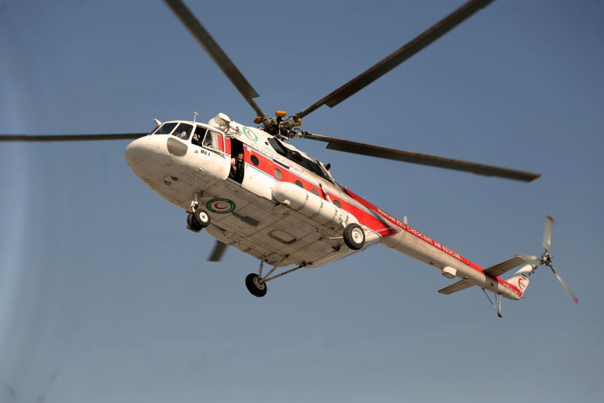 بالگرد اورژانس ۱۱۵ بوشهر برای نجات سه نفر به پرواز در آمد
