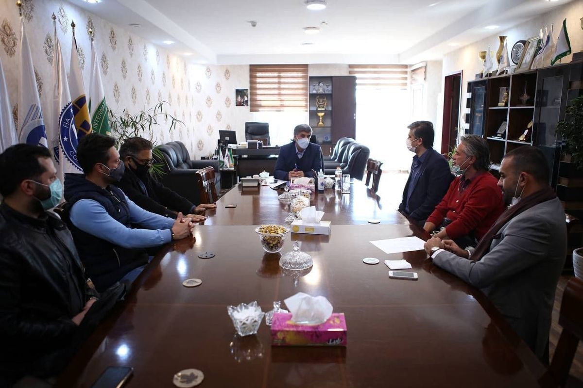 جلسه سرپرست فدراسیون با رئیس هیات موتورسواری و اتومبیلرانی اصفهان