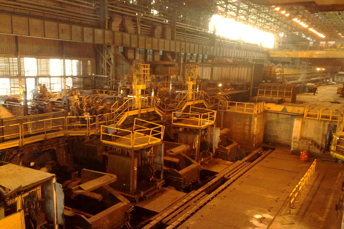 تولید فولاد خام ایران ۱۴ درصد رشد کرد