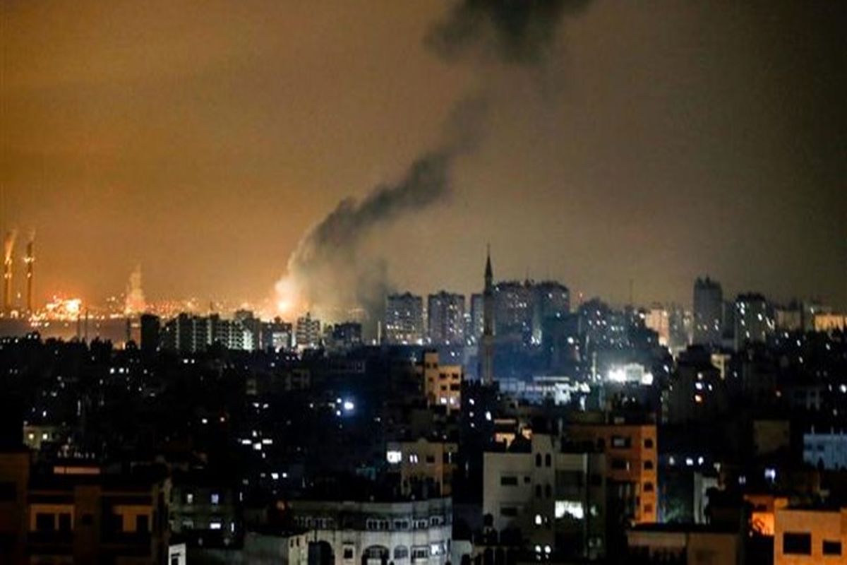 بمباران غزه توسط توپخانه ارتش رژیم صهیونیستی