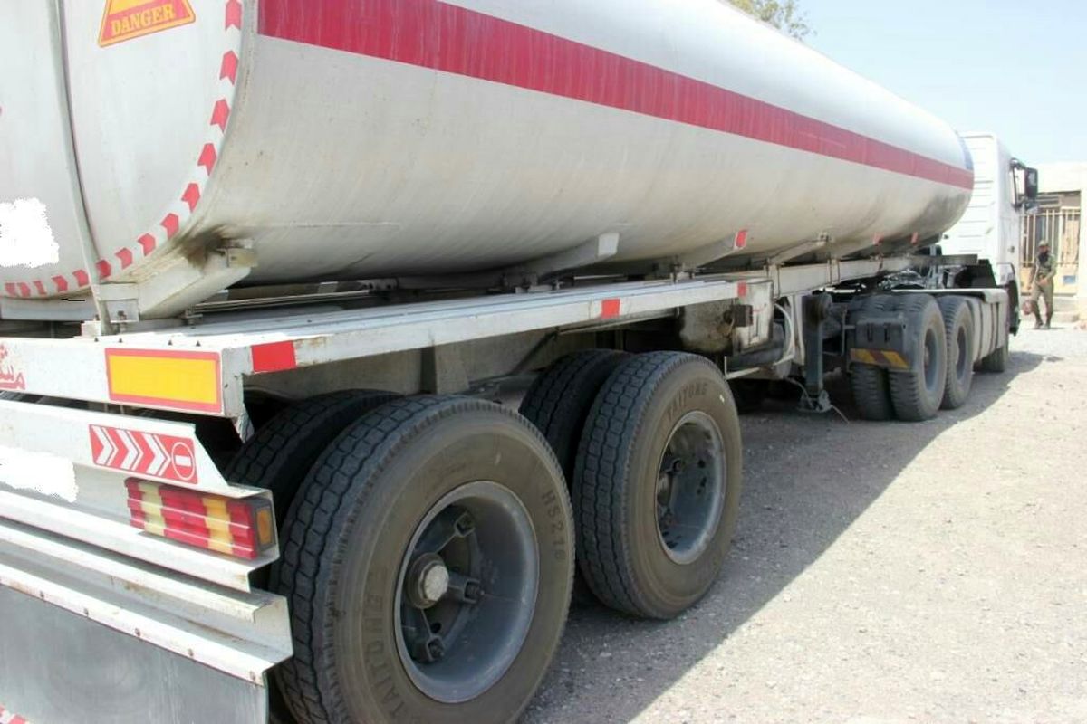 ۳۰ هزار لیتر سوخت قاچاق در بوئین زهرا کشف شد