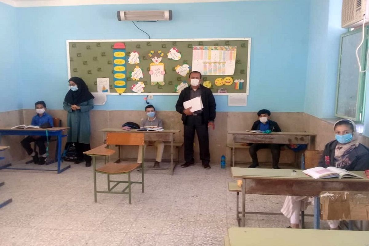 شرایط برای بازگشایی مدارس در اول بهمن ماه مهیاست