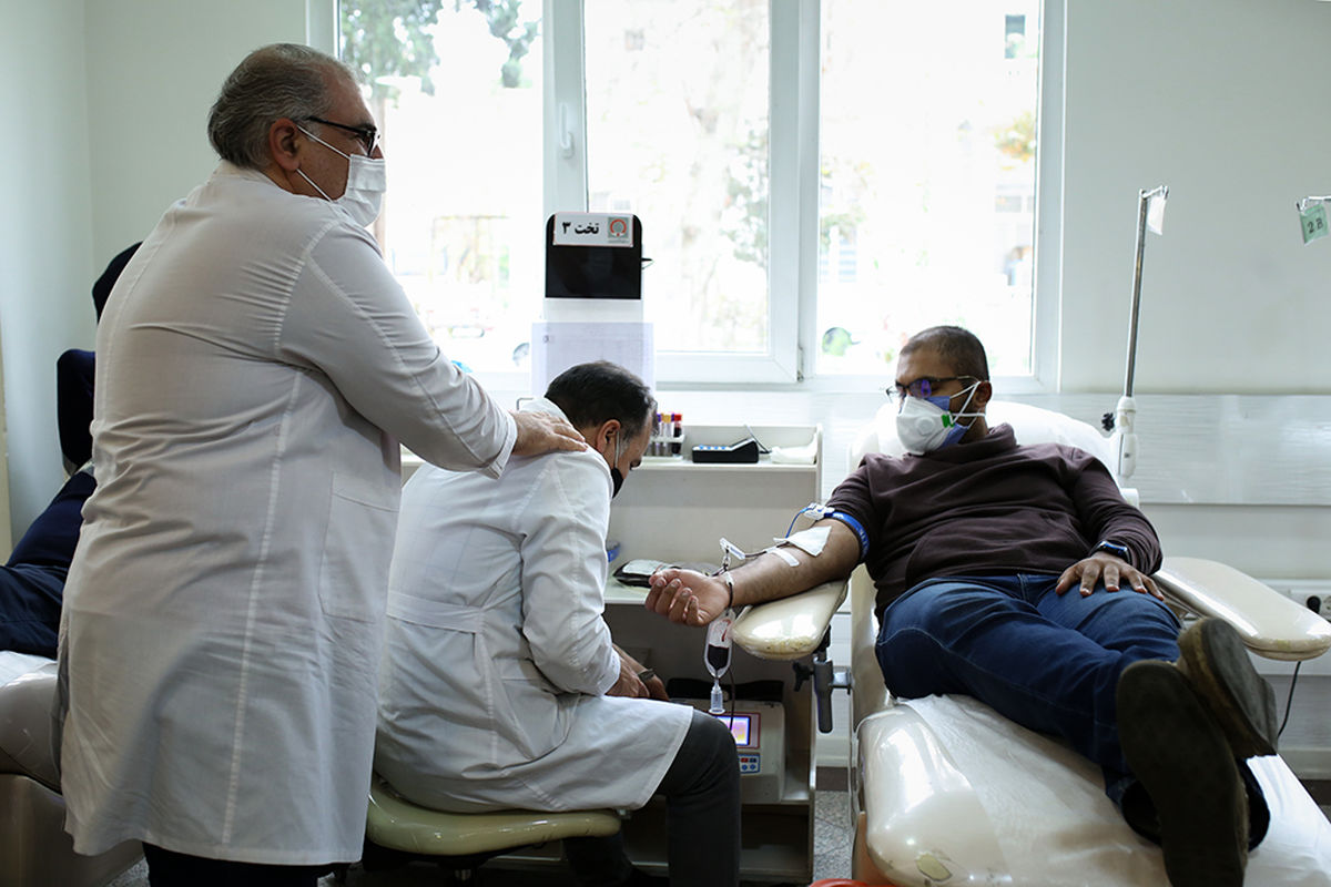 فعالیت پایگاه اهدای خون کاشمر همزمان با دهه فجر