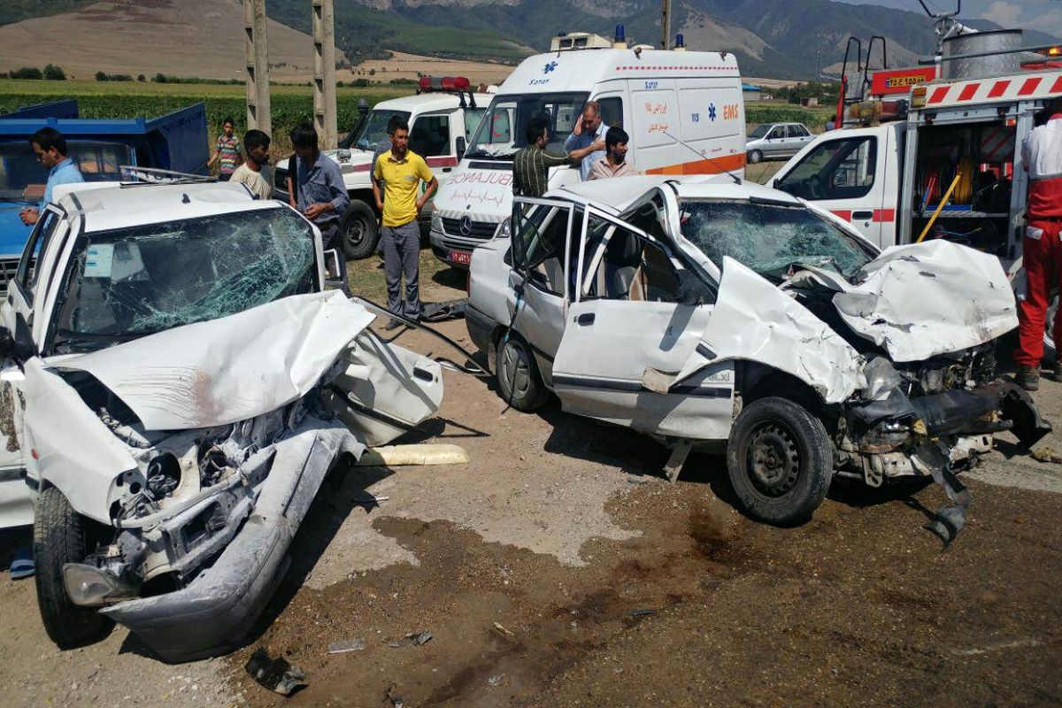 کشته و مصدوم شدن ۷ نفر در تصادف ۲ خودرو پراید