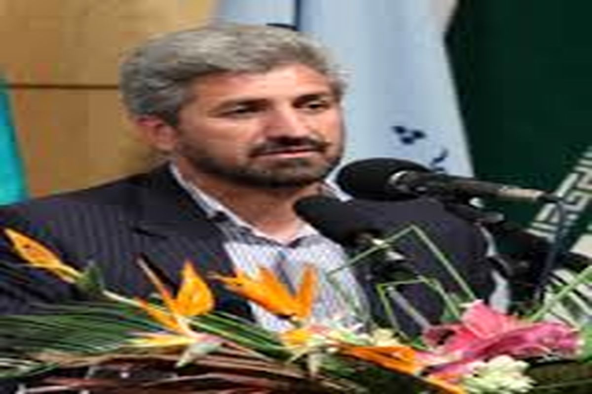 انتقاد صاحبی از بی توجهی در اکران پرچم ایران در مشهد