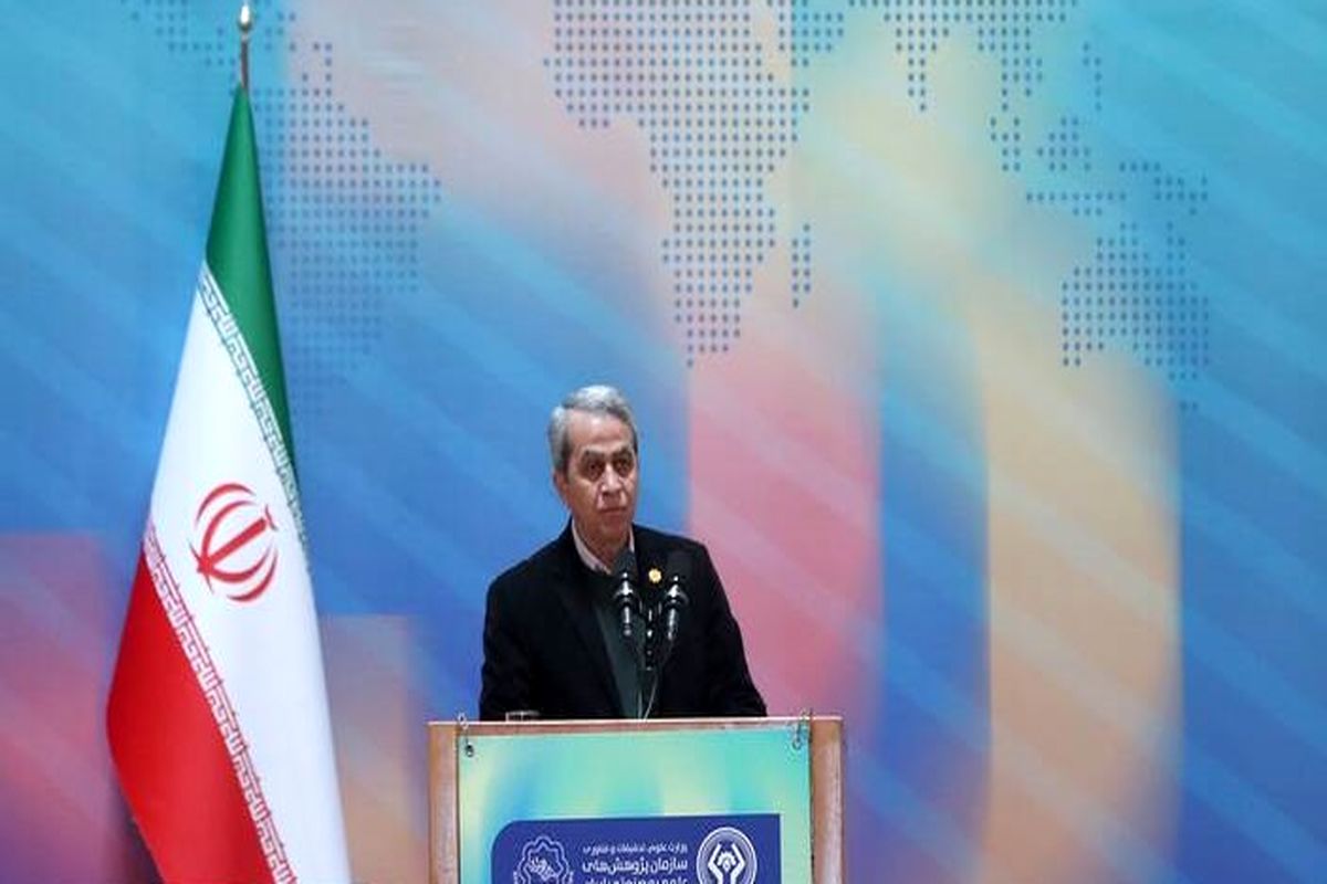 جشنواره خوارزمی اجتماعی چندین هزار نفره/ شرکت ۲۰۰ دانشمند مقیم خارج  ایران در جشنواره خوارزمی