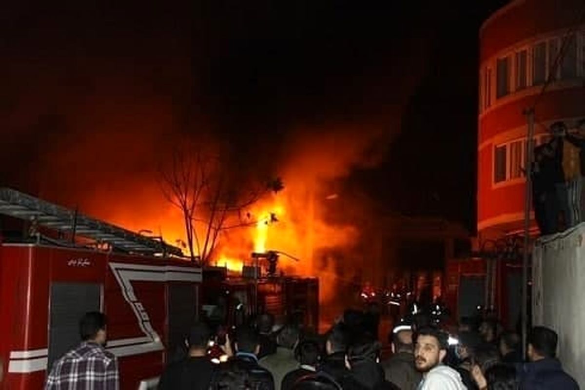 آتش سوزی در بزرگترین بازارچه کالاهای خارجی مهاباد