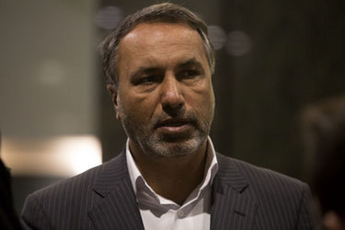 باید به سمت وزارت مسکن و شهرسازی برویم/ کمیسیون عمران موافق تفکیک وزارت راه و شهرسازی است و اجرای آن به دولت بعد محول می‌شود