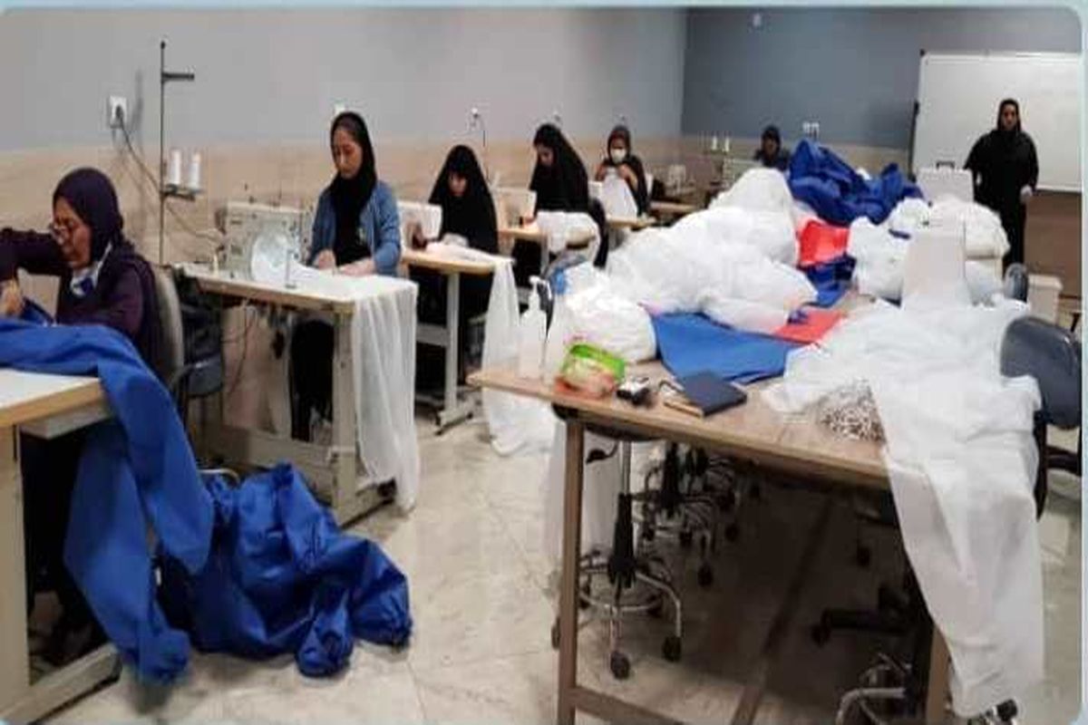 اهدا ۷۷۷ دست لباس گان به بیمارستان‌های یزد