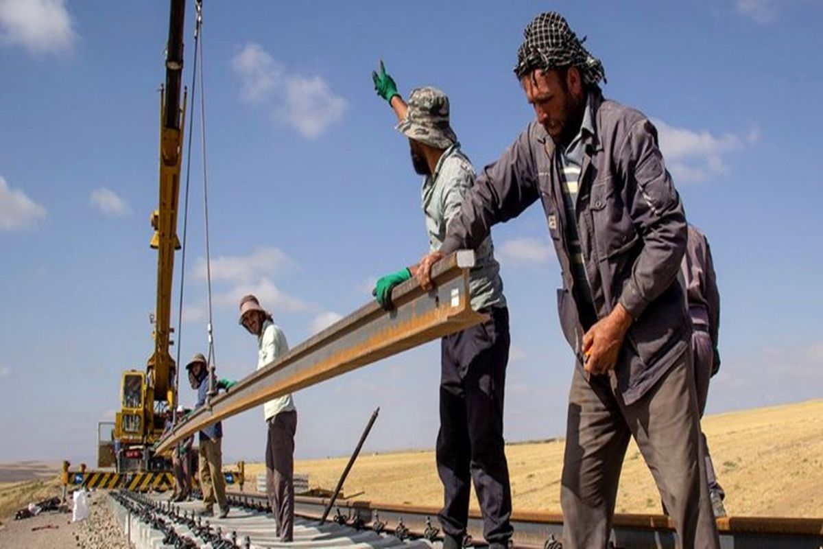 جزئیات احداث راه‌آهن ۴۵۰ کیلومتری شیراز-بوشهر/هدف گذاری تأمین اعتبار از‌ بازار سرمایه