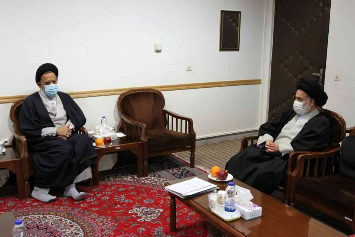 وزیر اطلاعات با رییس جامعه مدرسین در قم دیدار کرد