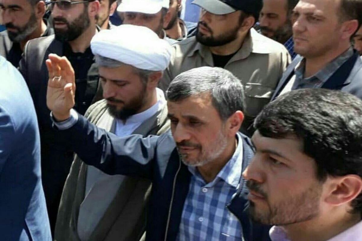 احمدی نژاد را در سازمان ملل مقدس و نورانی می دیدند/ ثابت کنند احمدی نژاد با اجنه ارتباط داشت