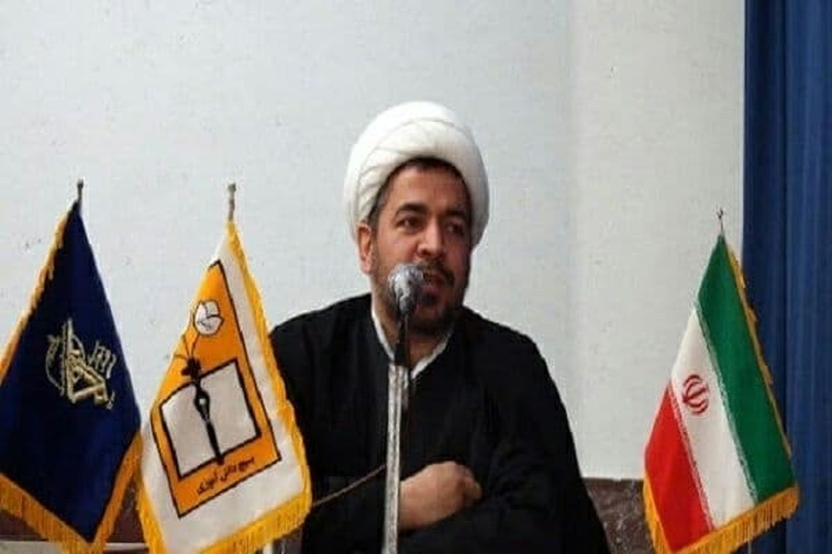 امام خمینی (ره) با درک عمیق از قرآن و فقه اسلامی انقلاب را رهبری کرد