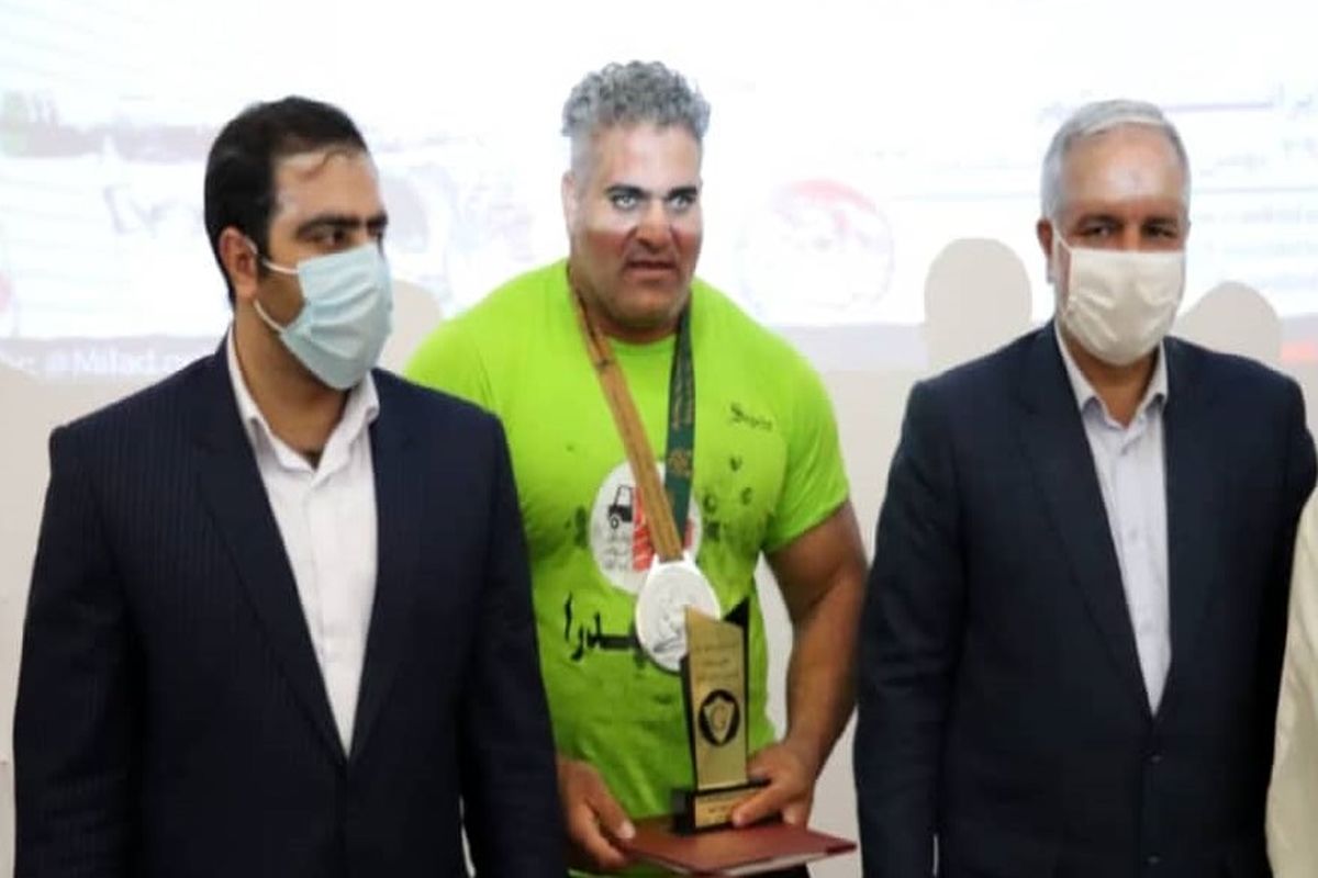 حضور استاندار سیستان و بلوچستان در فینال مسابقات قویترین مردان ایران