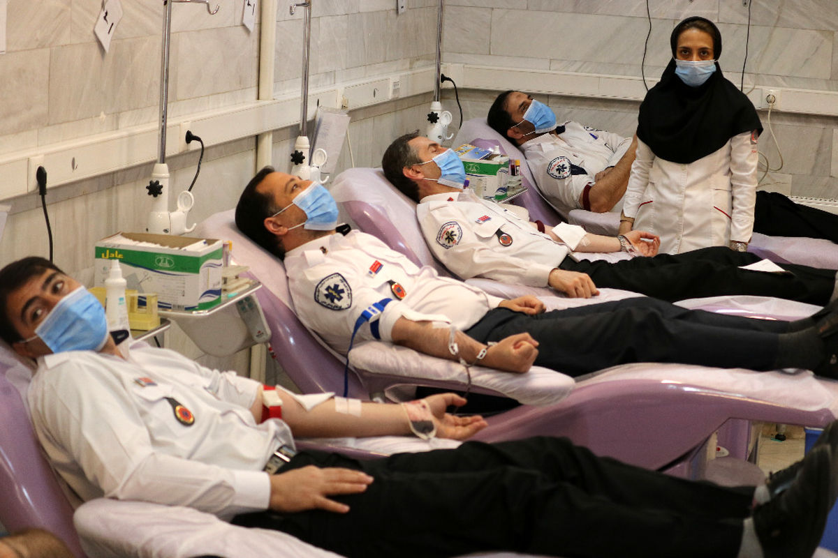 پویش  سراسری اهدا خون توسط فرشتگان نجات اورژانس استان آذربایجان شرقی