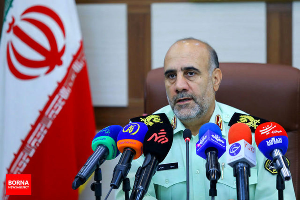 شهدای مرزی جزو مظلوم ترین شهدا هستند/ تکریم خانواده شهدا اولویت نیروی انتظامی است