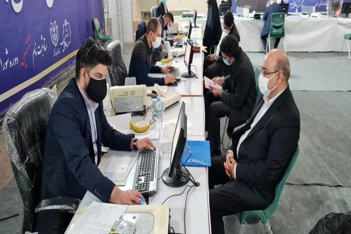 حضور مشاور معاونت خدمات شهری شهرداری تهران در انتخابات ۱۴۰۰