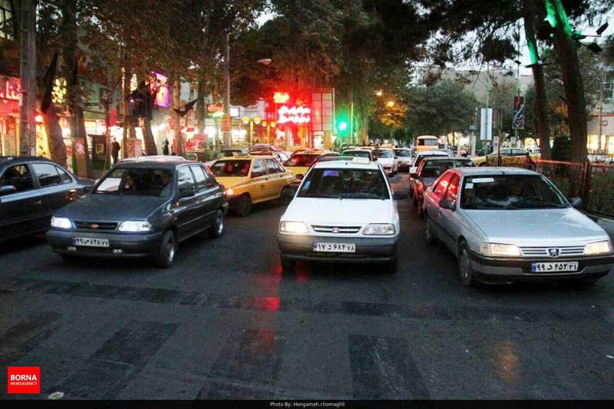 آخرین وضعیت جوی و ترافیکی محورهای مواصلاتی کشور/ترافیک سنگین در کرج-چالوس