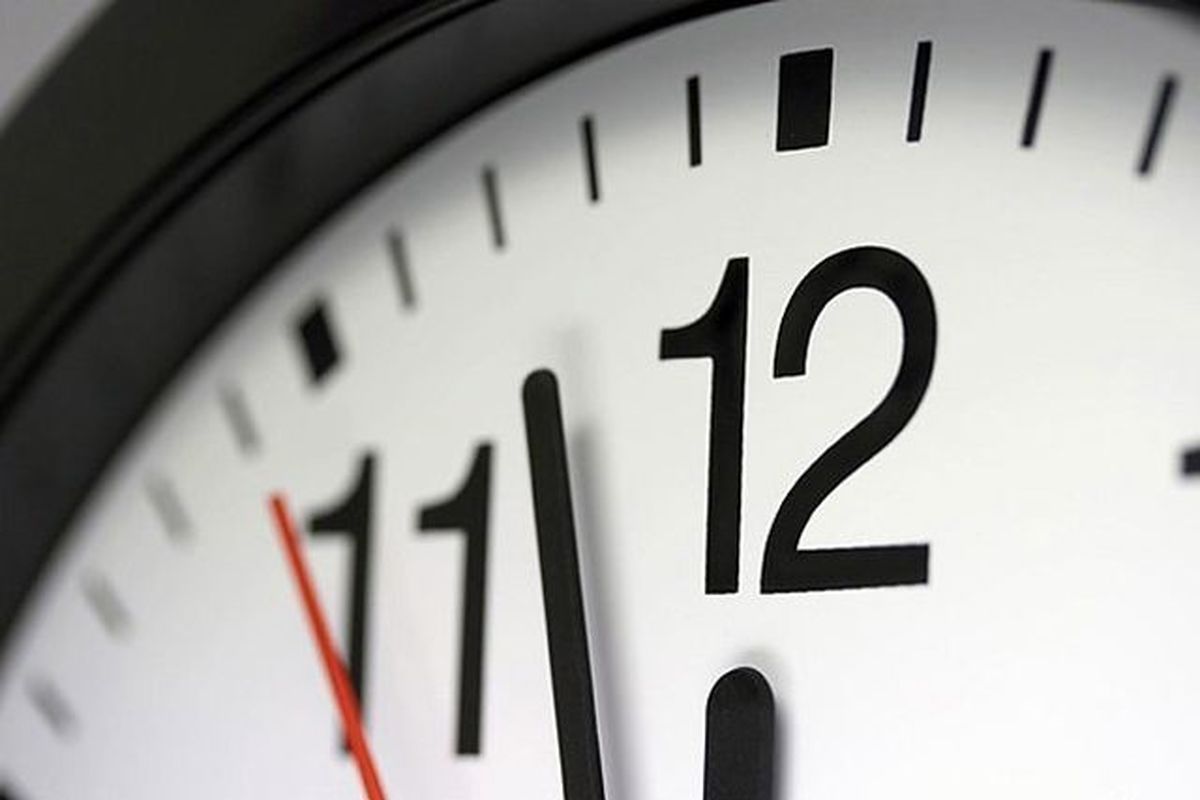 ساعت رسمی کشور چه زمانی تغییر می‌کند؟