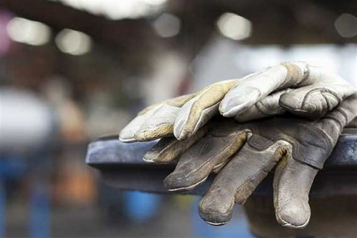 دست‌های خالی کارگران در روزهای کرونایی؛ مقصران اصلی را بشناسیم