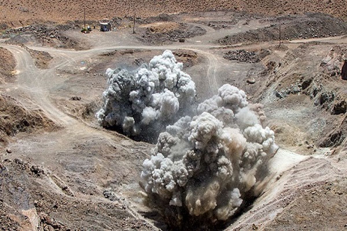 اولین انفجار در معدن مس تکنار بعد از یکسال توقف
