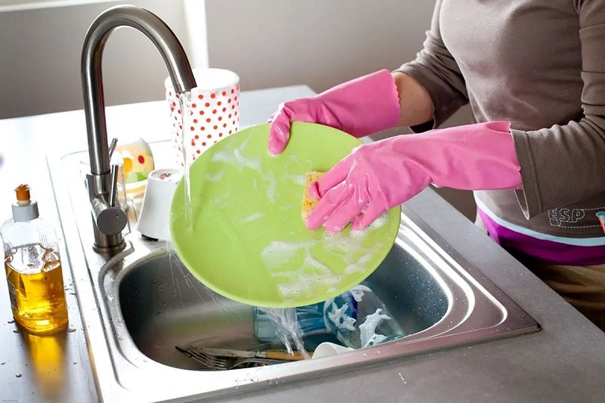 راهکارهای ساده و بهداشتی برای شستن ظرف‌ها